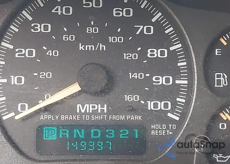 2002 Chevrolet Avalanche 1500 из США, поврежденный, VIN 3GNEC13T82G112706